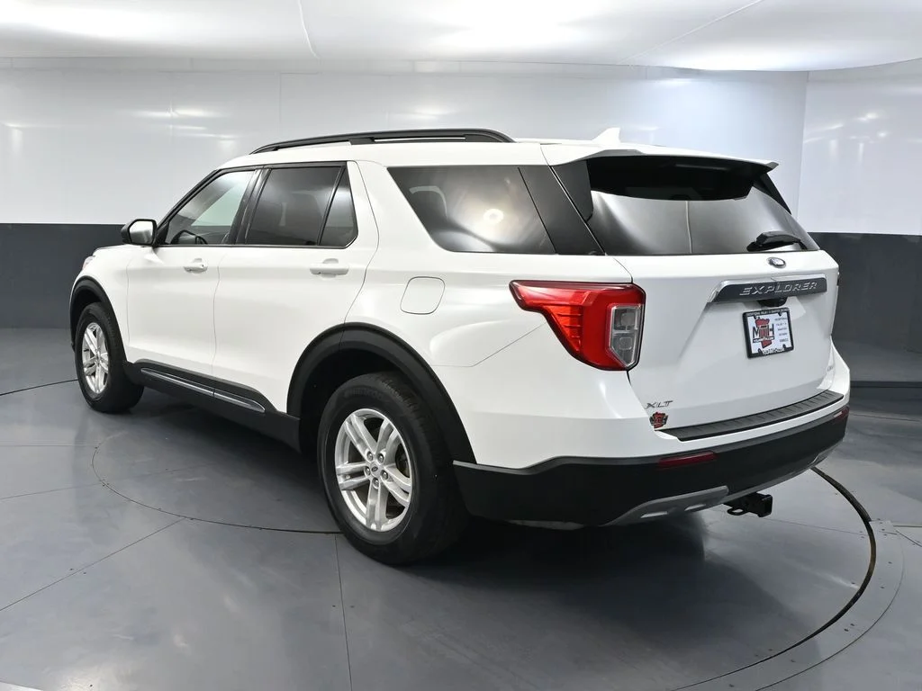 Certified Used 2022 White Ford XLT image 9