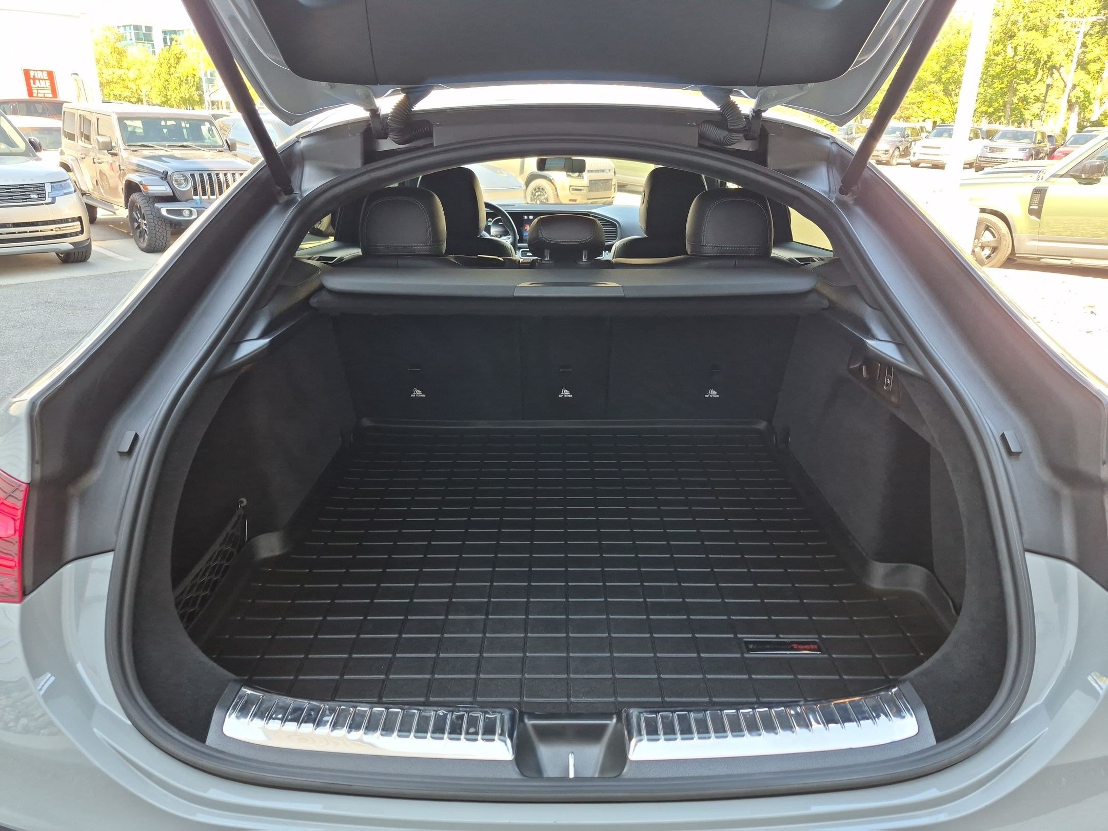 Used 2024 MANUFAKTUR Alpine Gray Mercedes-Benz AMG® GLE 63 S image 28