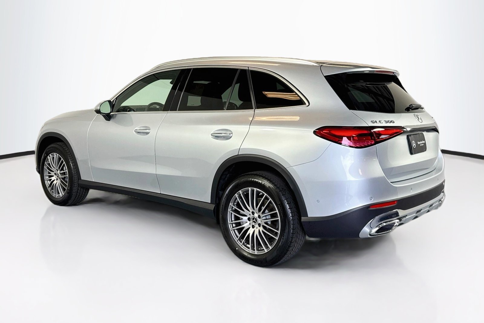 New 2026 Cirrus Silver Metallic Mercedes-Benz GLC 300 image 7