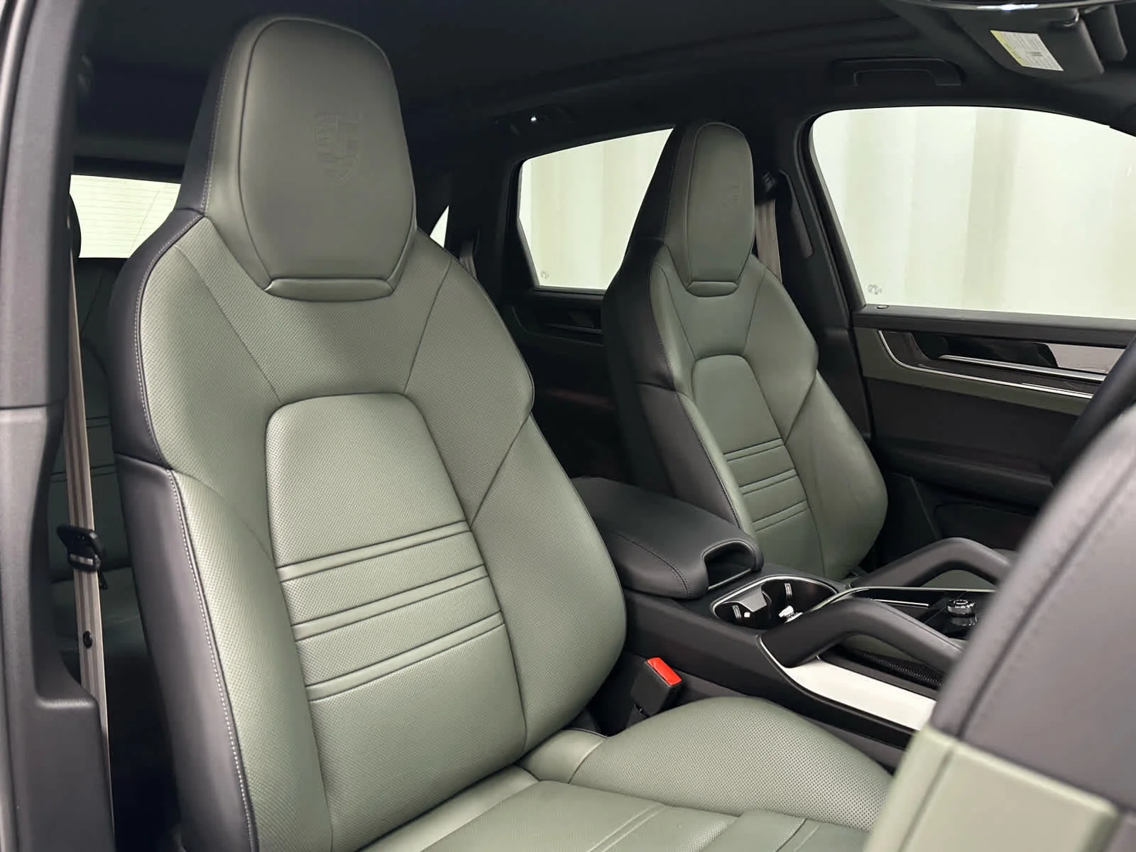 Used 2025 Quartzite Grey Metallic Porsche S image 19