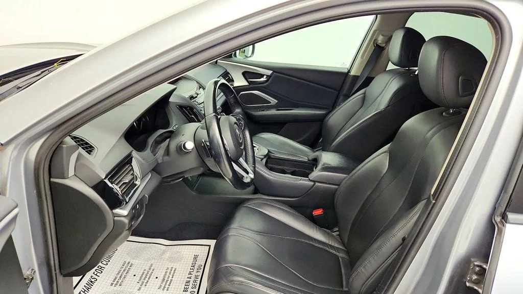 Used 2019 Lunar Silver Metallic Acura AWD image 18