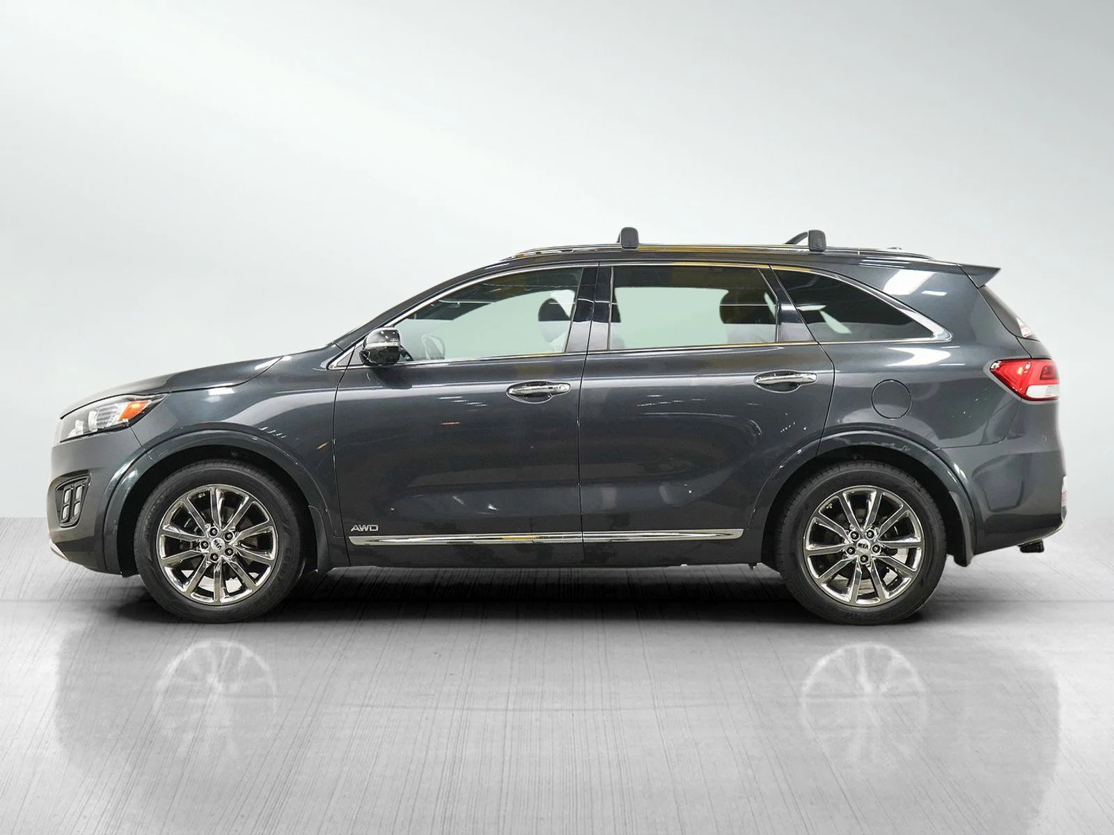 Used 2017 Kia Sorento SXL with VIN 5XYPKDA56HG336879 for sale in Burnsville, Minnesota