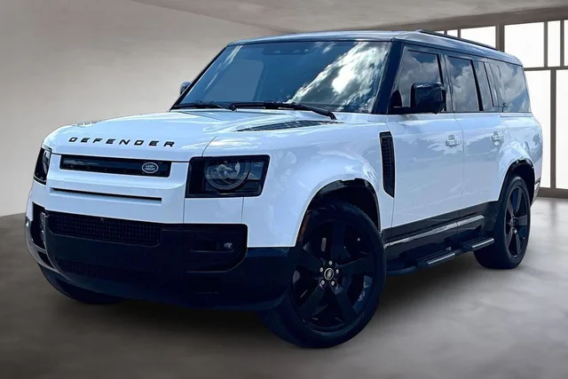 2025 Land Rover Defender 130 X-Dynamic SE