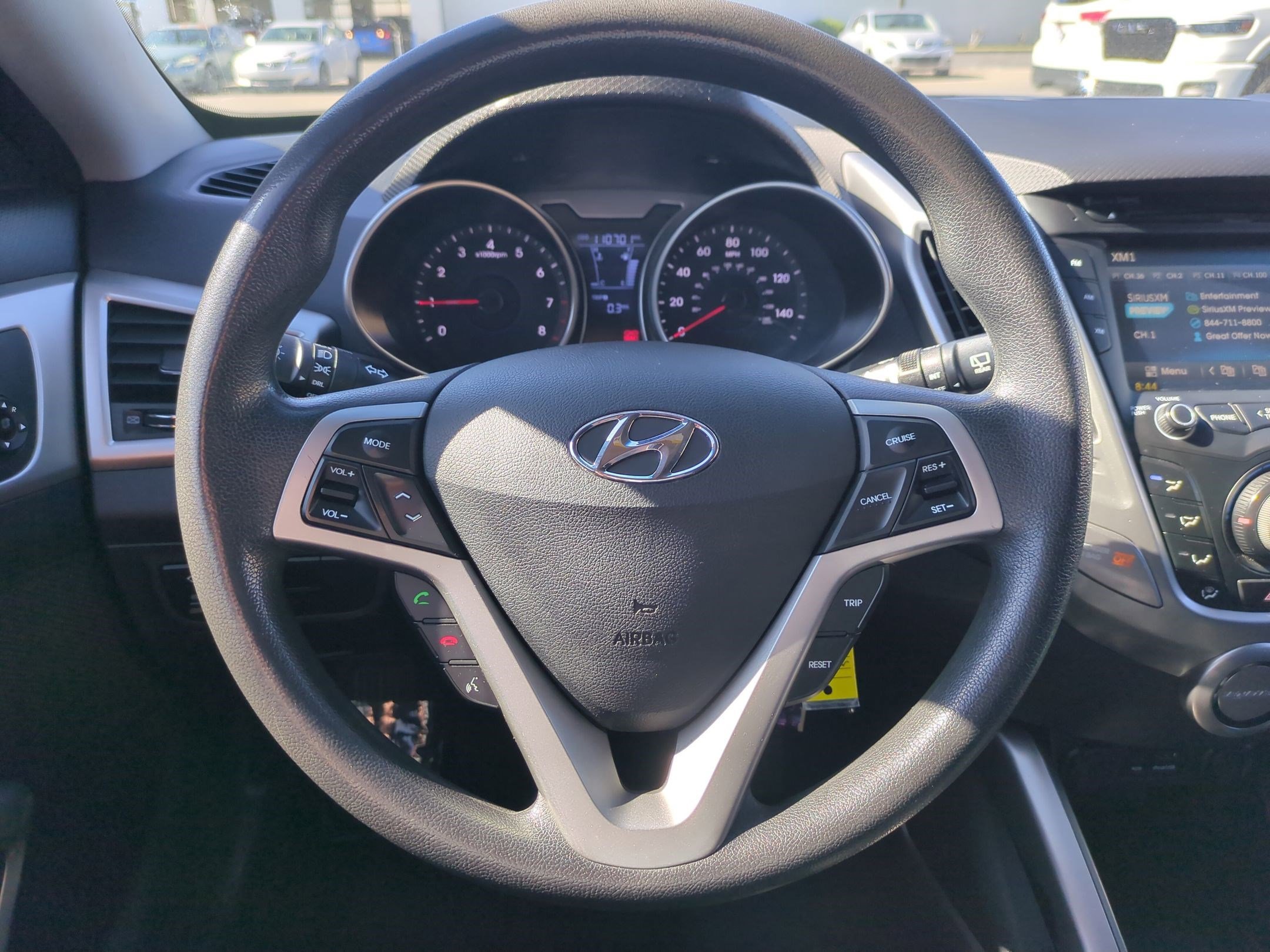 2014 Hyundai Veloster Base - Photo 16