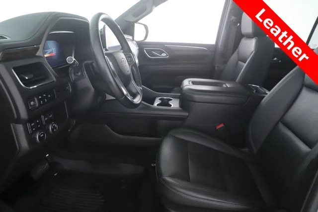 Used 2023 Gray Chevrolet Z71 image 16