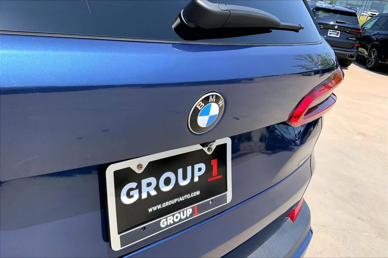 Used 2019 Phytonic Blue Metallic BMW xDrive40i image 28