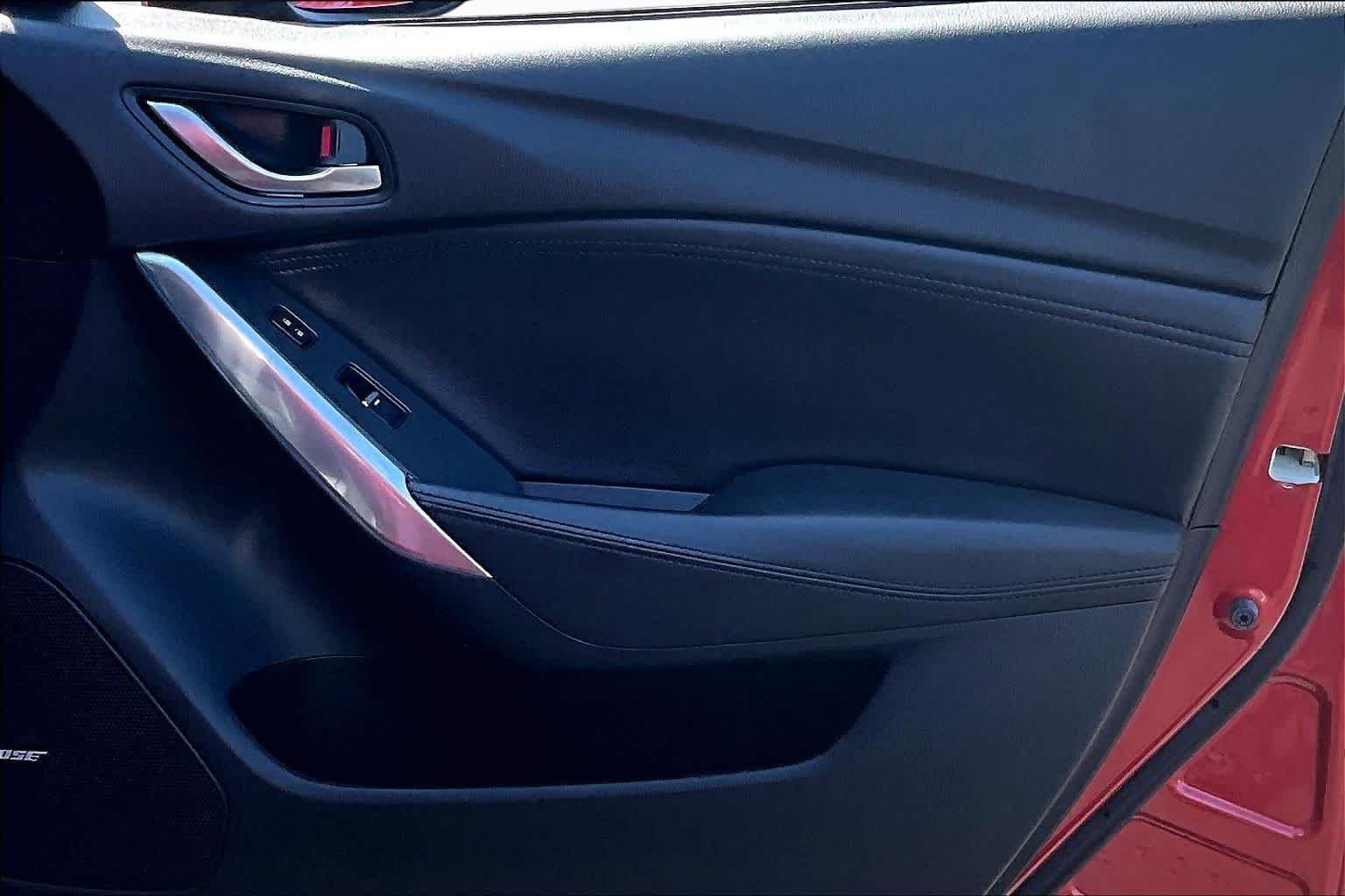 Used 2016 Soul Red Metallic Mazda i Touring image 22