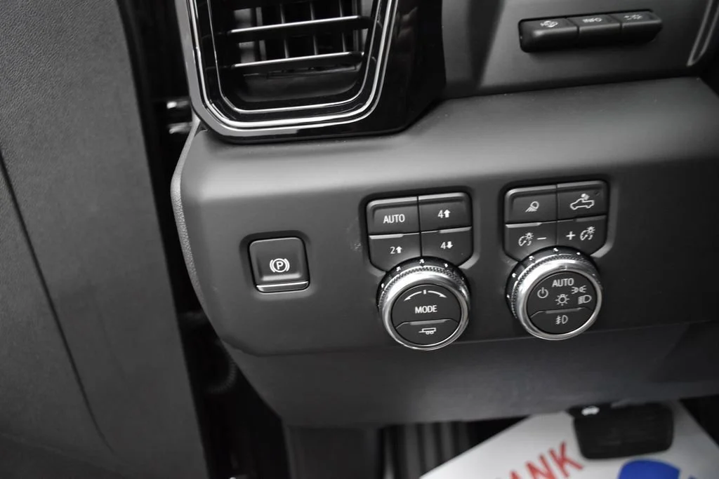 2026 GMC Sierra 1500 AT4X - Photo 16