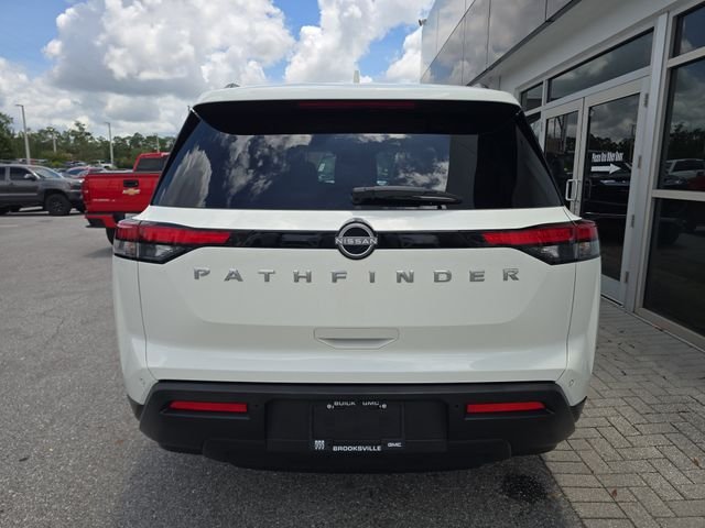 2025 Nissan Pathfinder SV - Photo 7