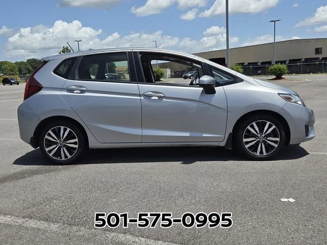 Used 2017  Honda EX image 6