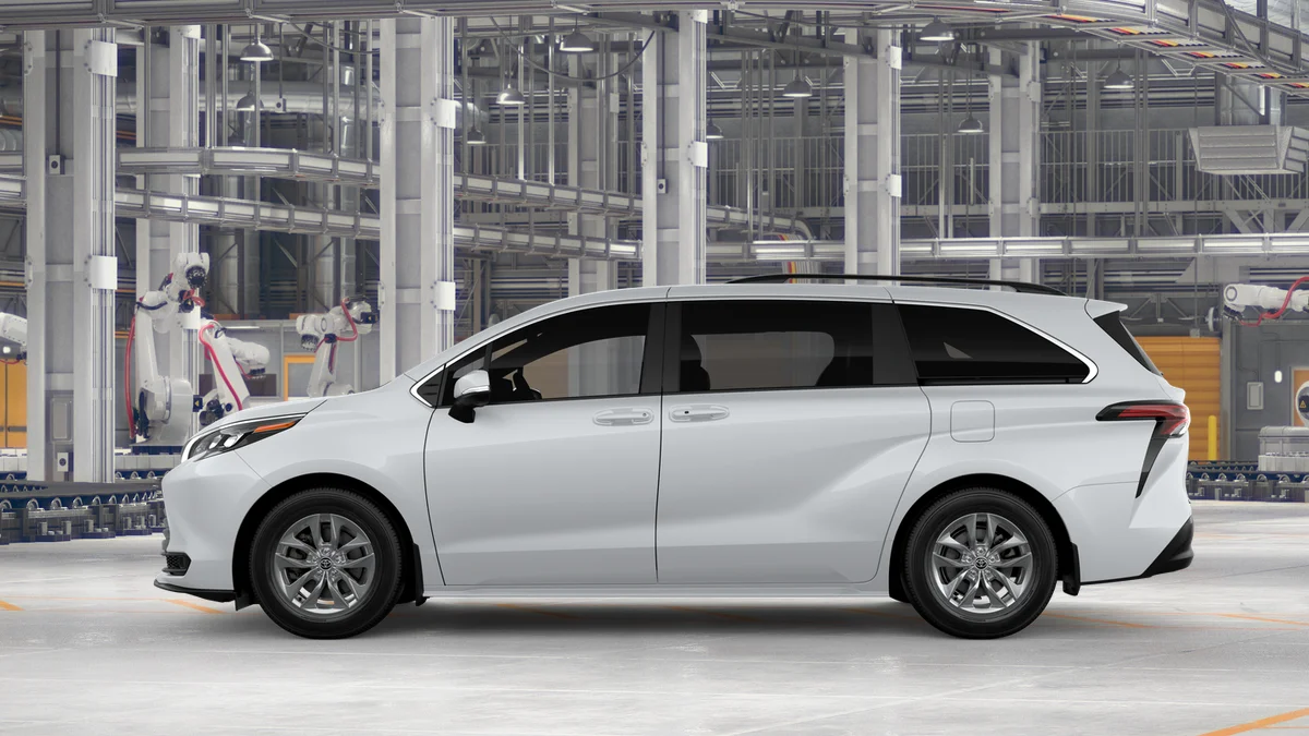 New 2026 Ice Cap Toyota LE image 4