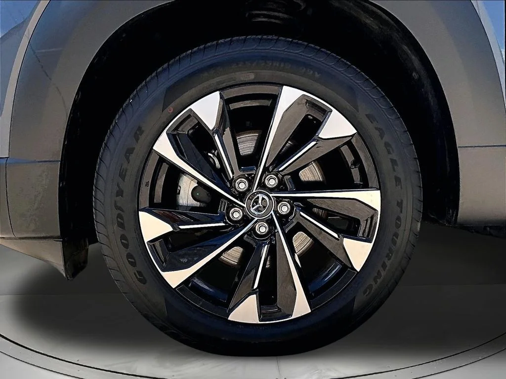 Used 2025 Gray Mazda Premium Plus image 36