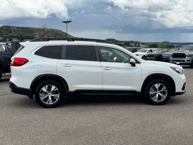 Used 2020 White Subaru Premium image 7
