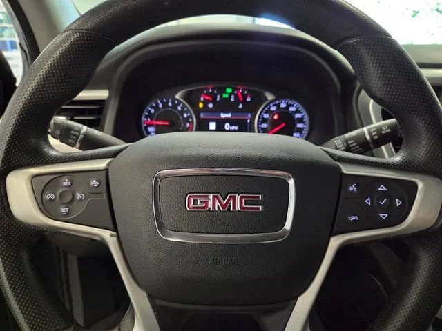 Used 2021 SATIN STEEL METALLIC GMC SLE image 25