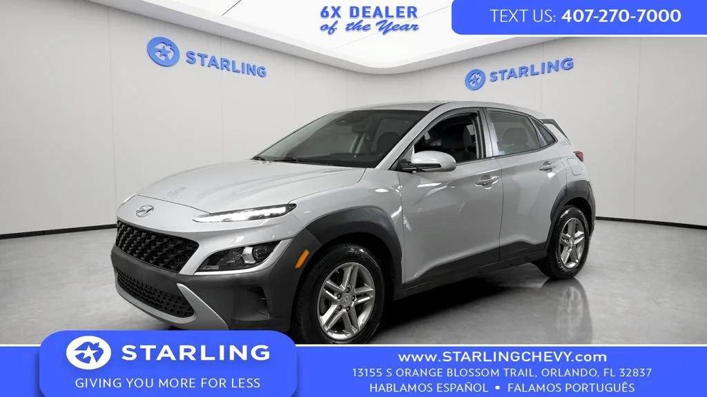 Used 2022 Silver Hyundai SE image 1
