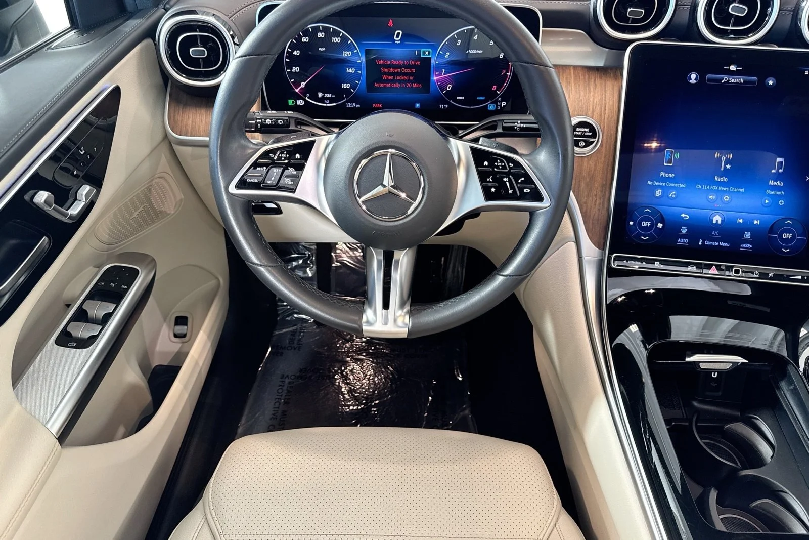 Used 2024 Black Mercedes-Benz GLC 300 image 21
