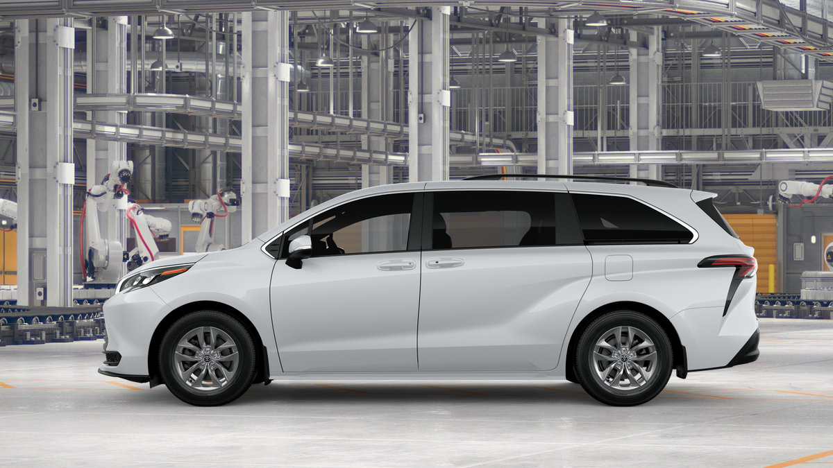 New 2026 Ice Cap Toyota LE image 4