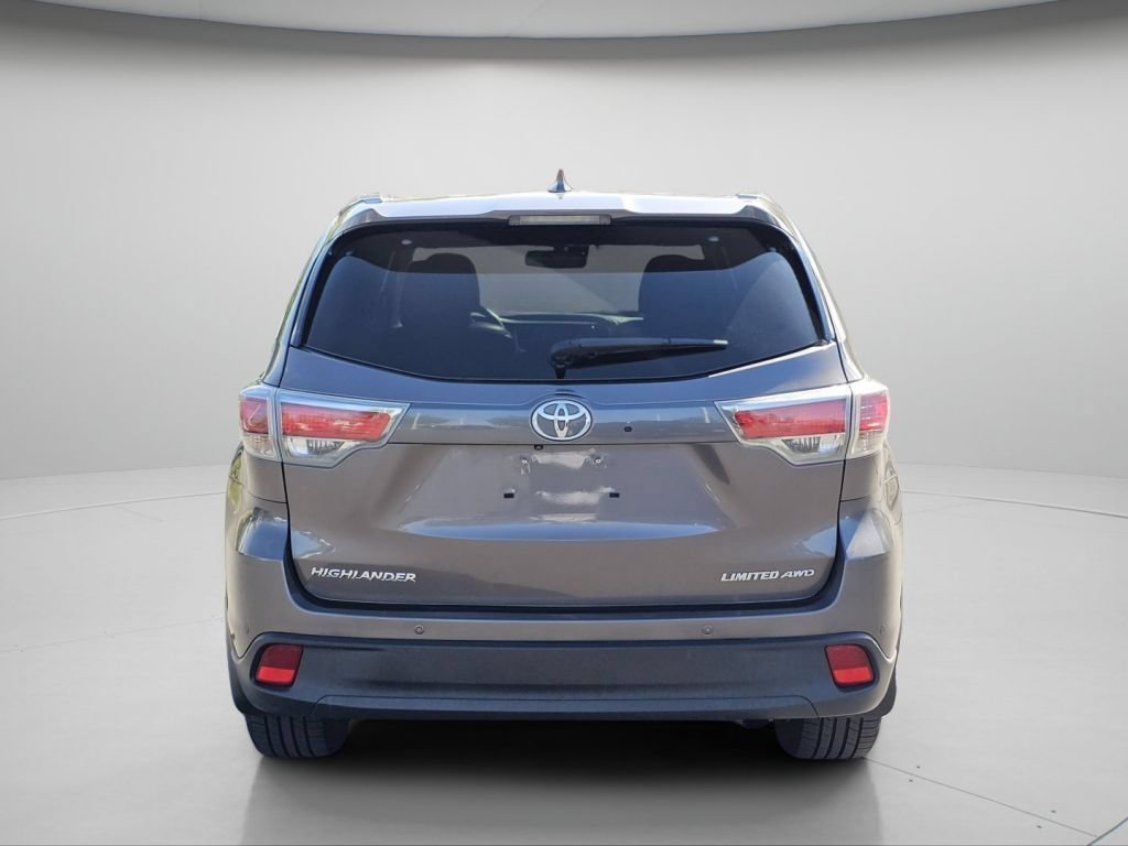 Used 2016 Predawn Gray Mica Toyota Limited Platinum V6 image 24