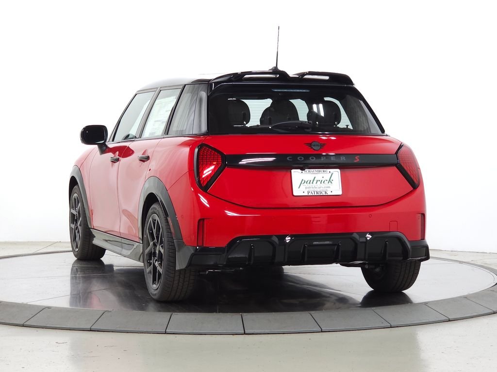New 2026 Chili Red MINI Iconic image 5