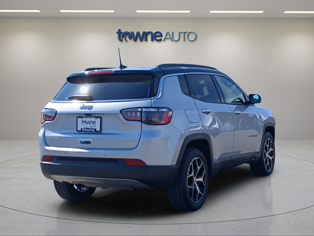 Used 2024 Silver Jeep Limited image 5
