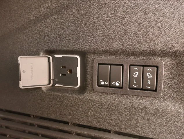 2026 Chevrolet Suburban High Country - Photo 29