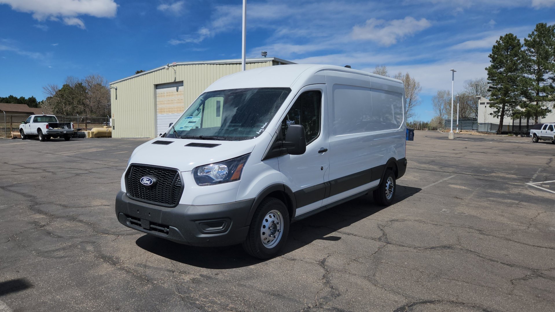 New 2026 Oxford White Ford Base image 2