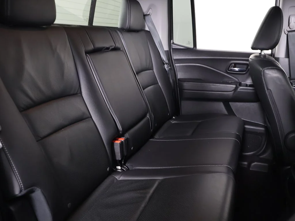 Used 2019 Crystal Black Pearl Honda RTL-E image 37