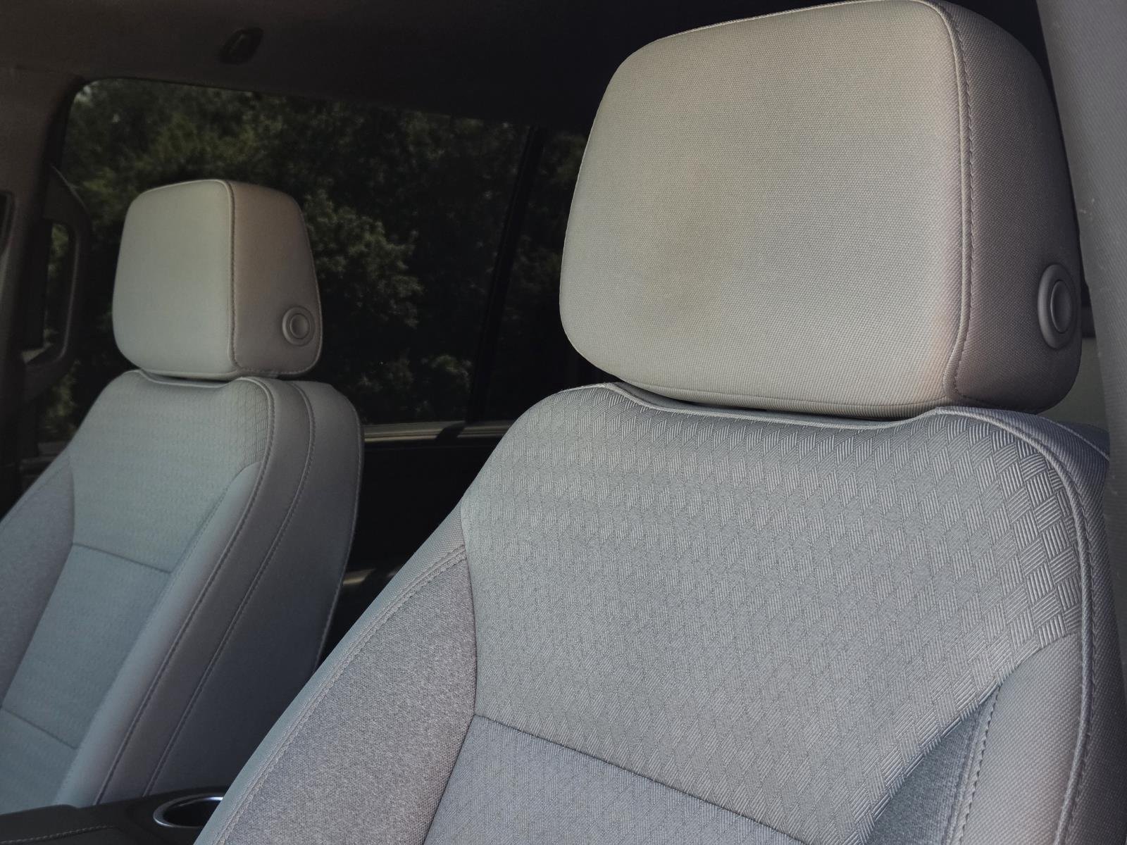 Used 2023 Summit White GMC SLE image 30