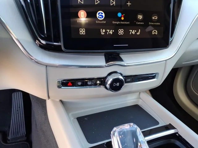 New 2026 Crystal White Volvo T8 Ultra image 24
