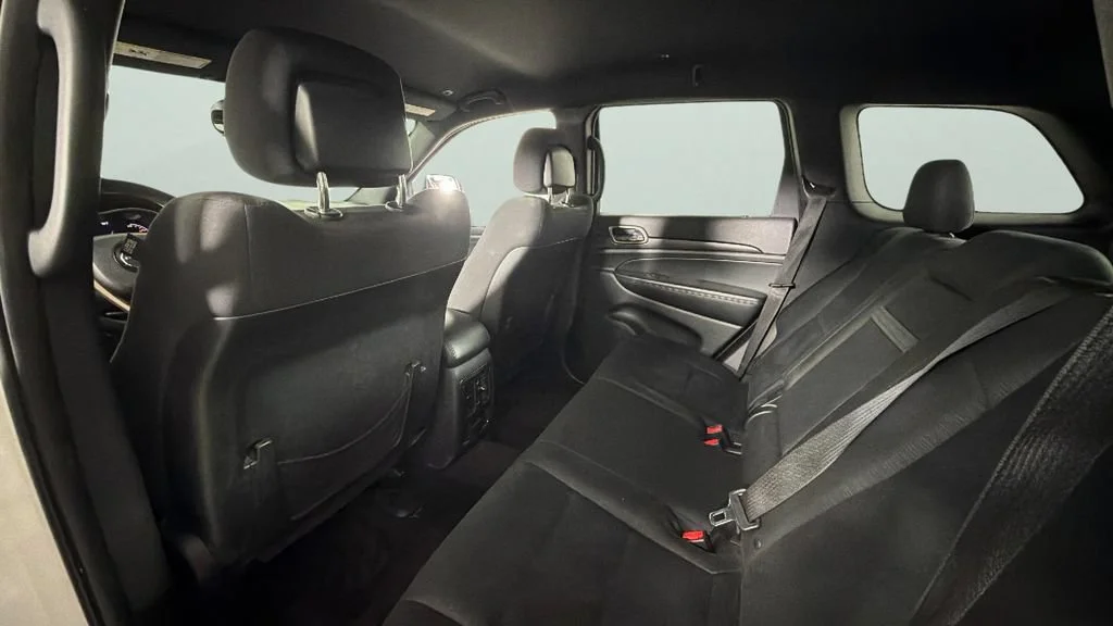 Used 2017 White Jeep Laredo image 26