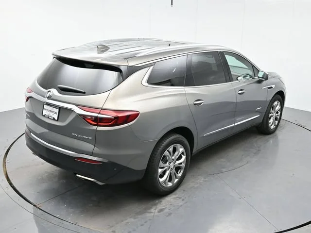 Used 2018 Includes Spectra Gray lower exterior accent color. Buick Avenir image 40