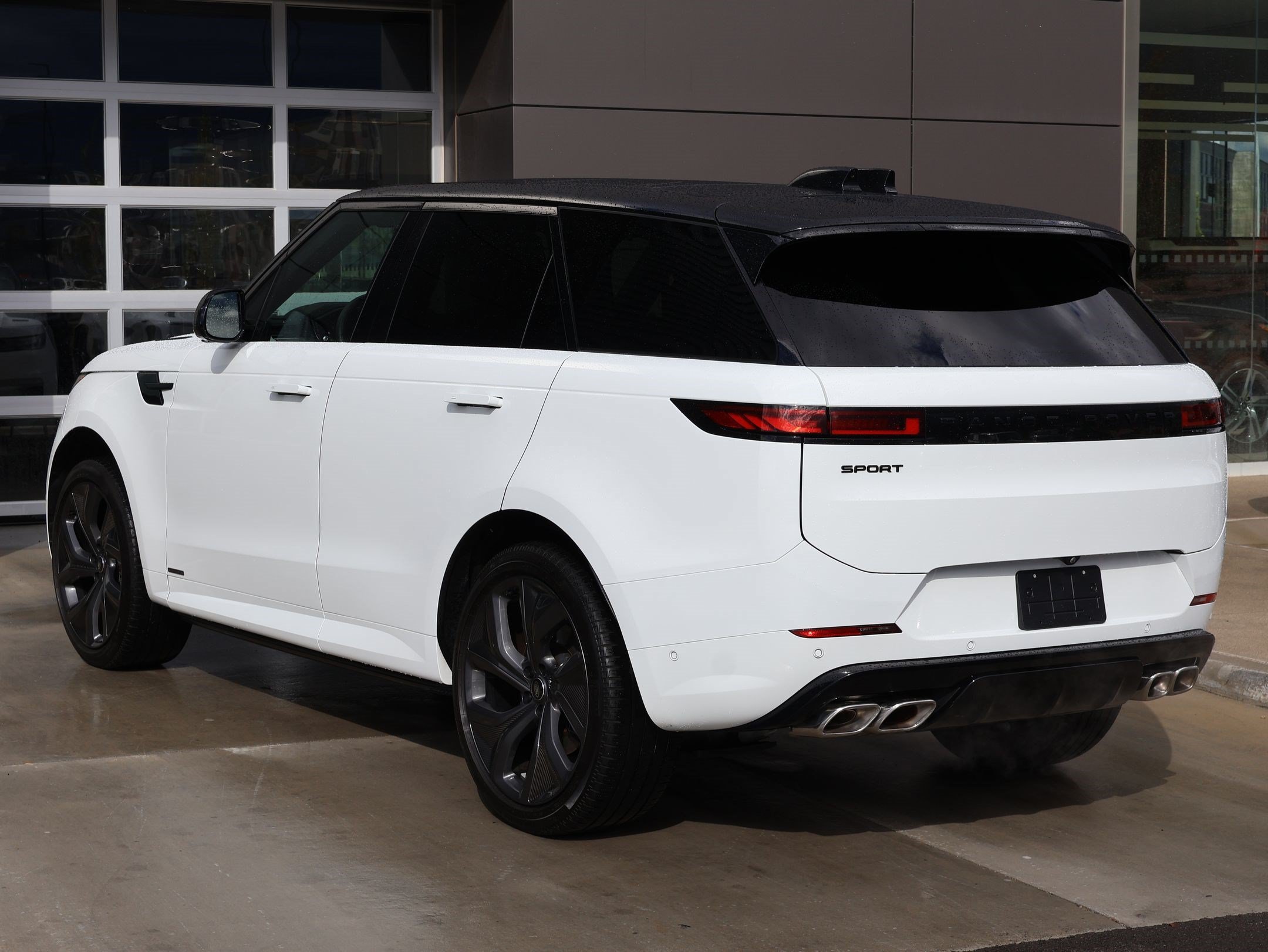Certified Used 2025 Fuji White Land Rover Autobiography image 8