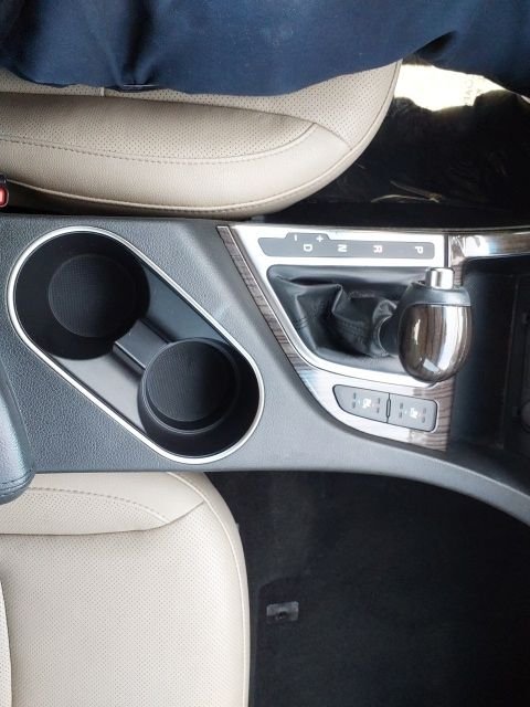 Used 2015 Black Kia EX image 18