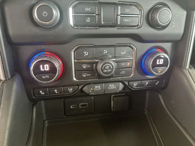Used 2021 White Chevrolet Premier image 26
