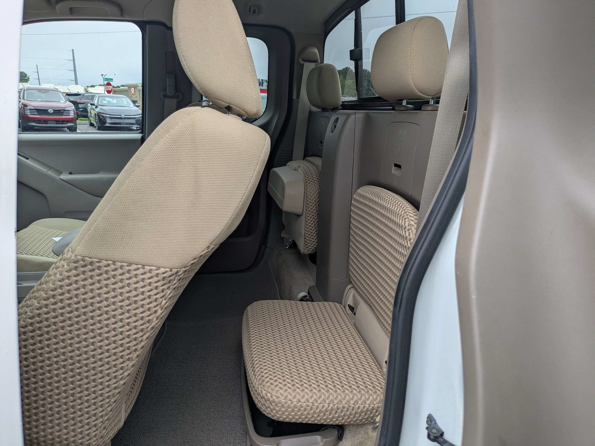 Used 2015 White Nissan SV image 10