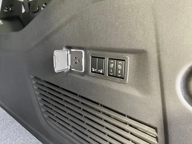 2026 GMC Yukon XL Denali - Photo 42