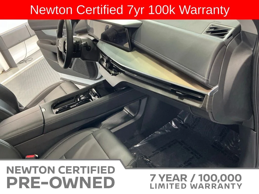 Certified Used 2025 White Pearl Nissan SL image 21