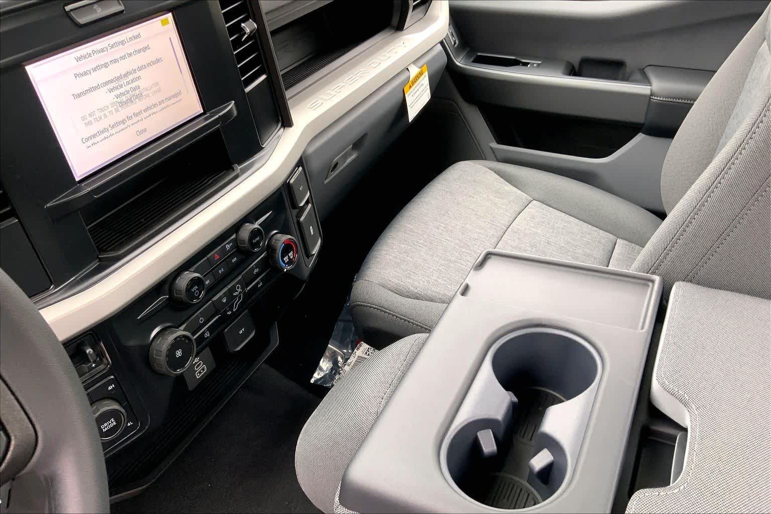 New 2026 Oxford White Ford XL image 10