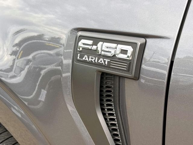 Used 2022 Gray Ford Lariat image 9