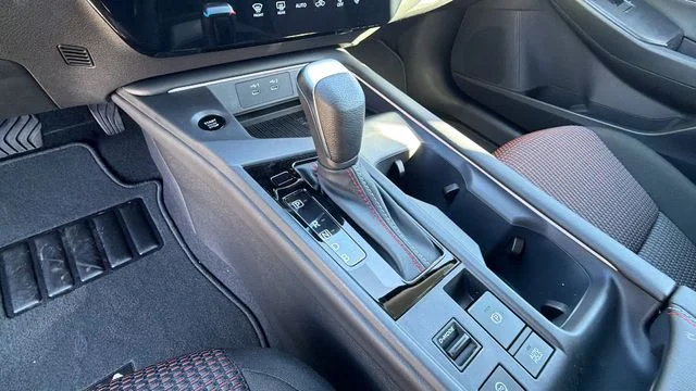 2026 Nissan Sentra SR - Photo 24