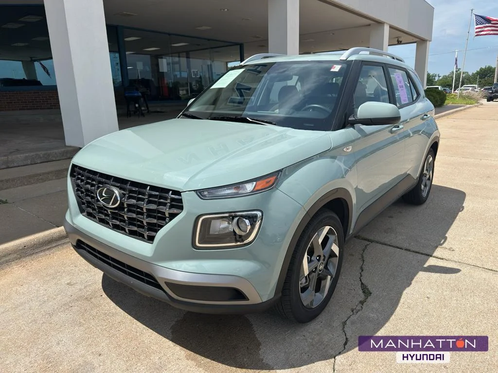 Used 2025 Mirage Green Hyundai SEL image 1