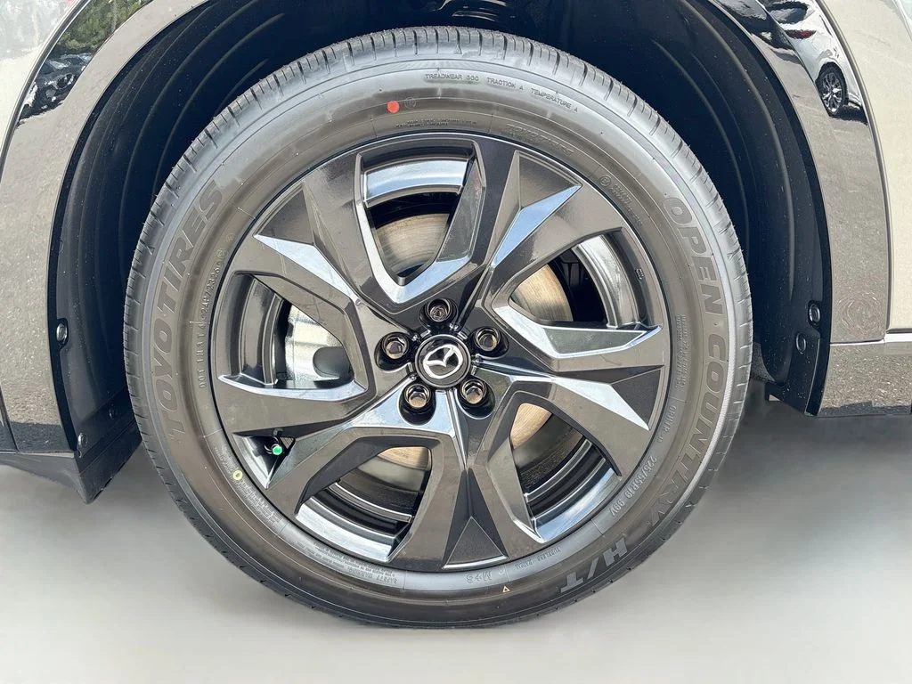 New 2026 Machine Gray Metallic Mazda 2.5 S Premium Plus AWD image 33