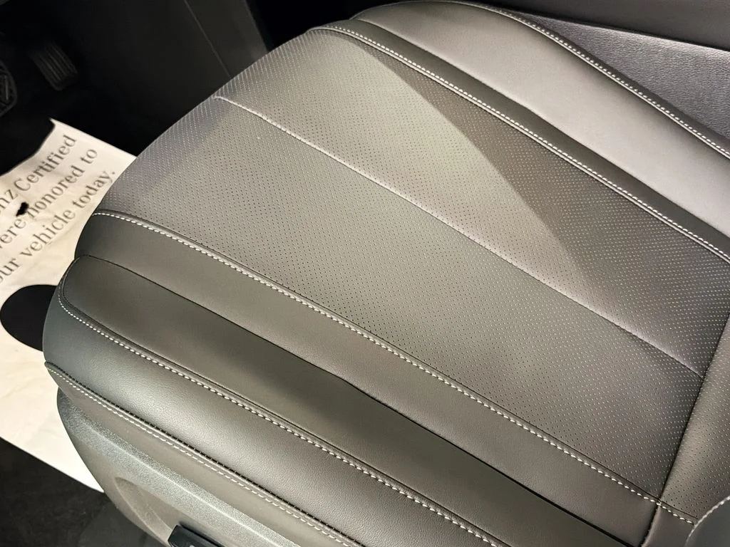 New 2027 RADIANT WHITE INFINITI SPORT image 21