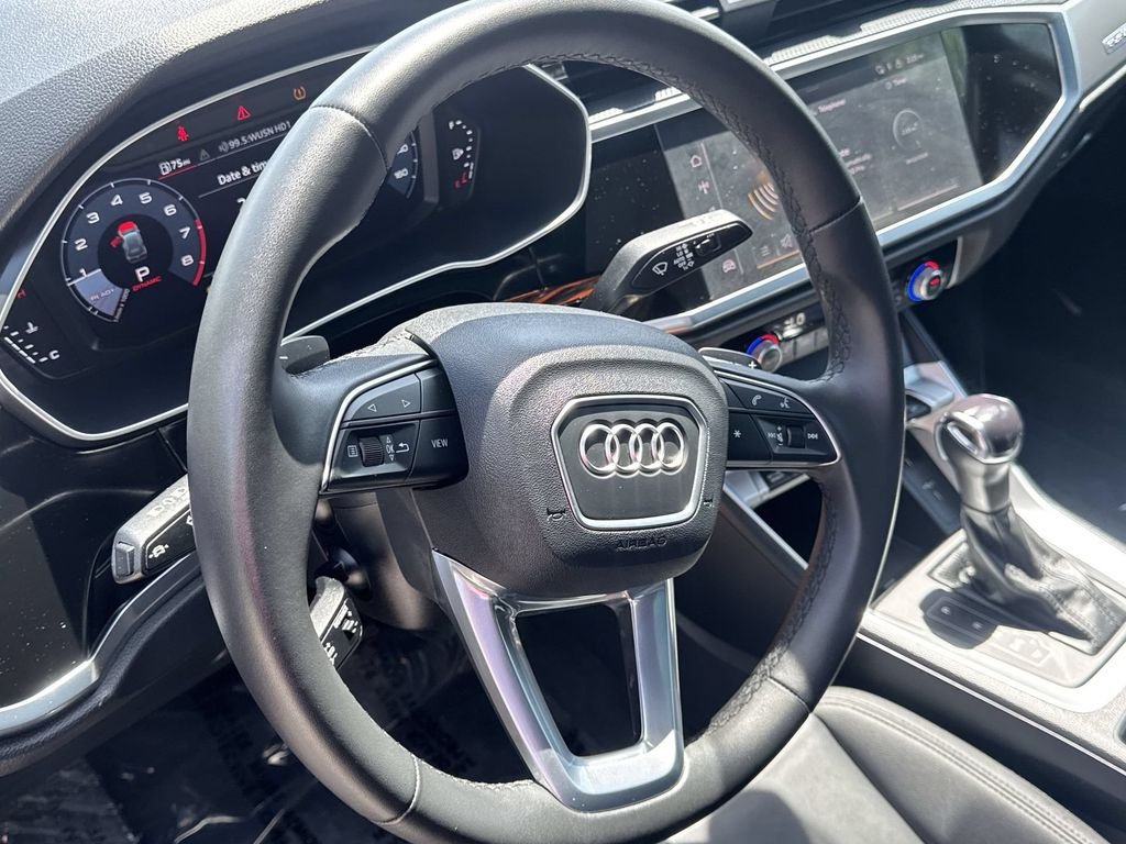 Used 2025  Audi Premium image 11