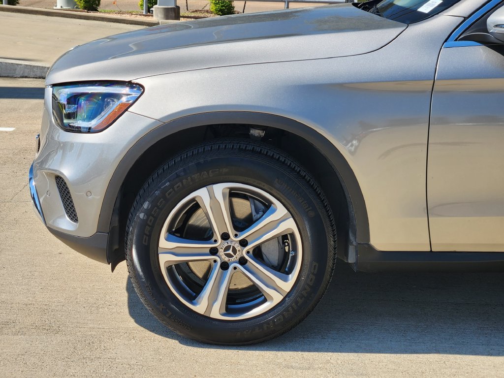 Used 2022  Mercedes-Benz GLC 300 image 8