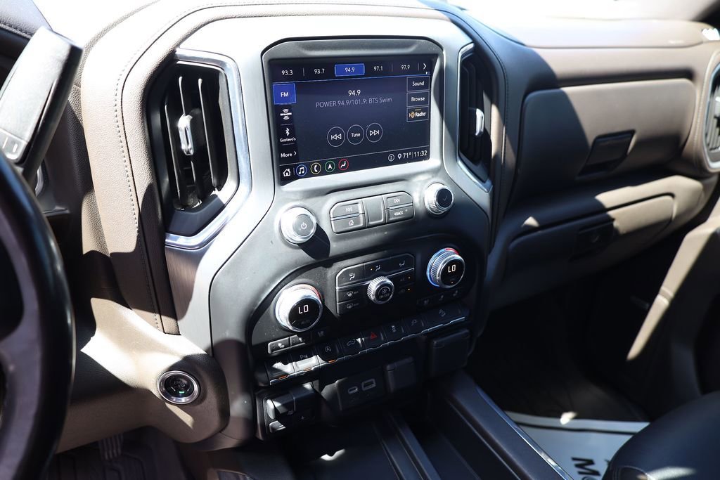 Used 2020 White Frost Tricoat GMC Denali image 15