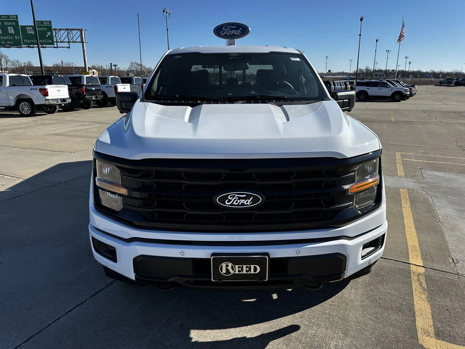 New 2026 Oxford White Ford XLT image 3