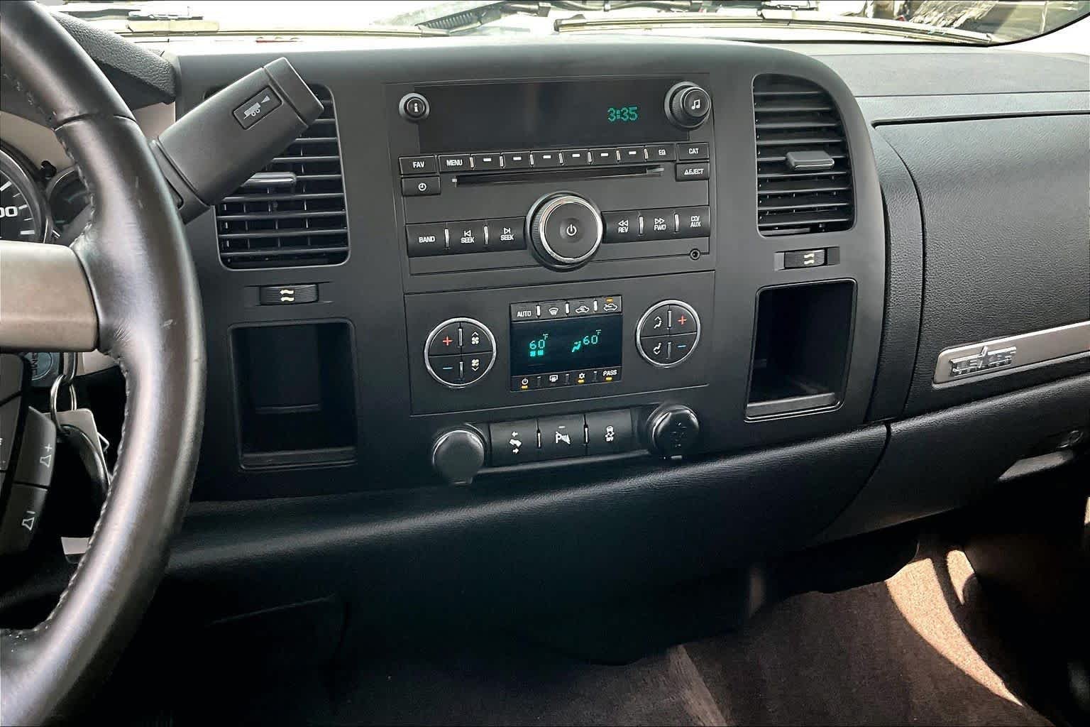 Used 2013 Fire Red GMC SLE image 6