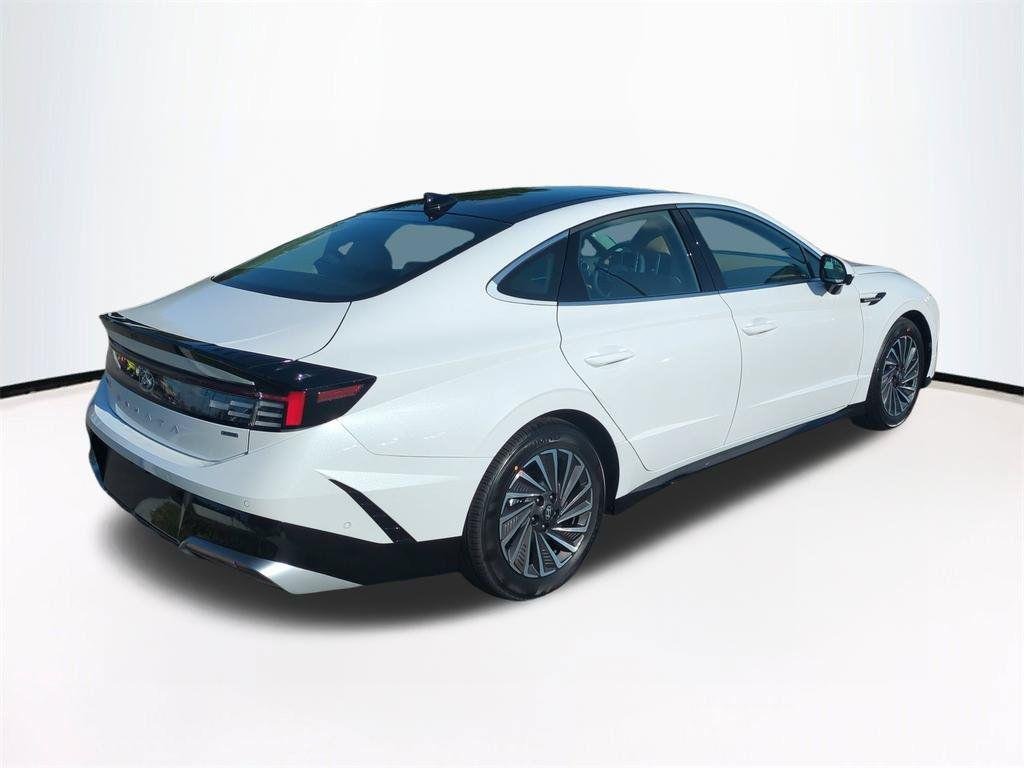 New 2026 White Hyundai Limited image 5