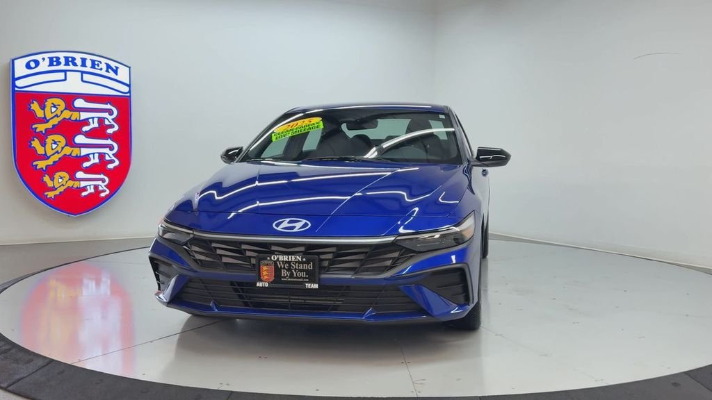 Used 2025 Intense Blue Hyundai SEL Sport image 9